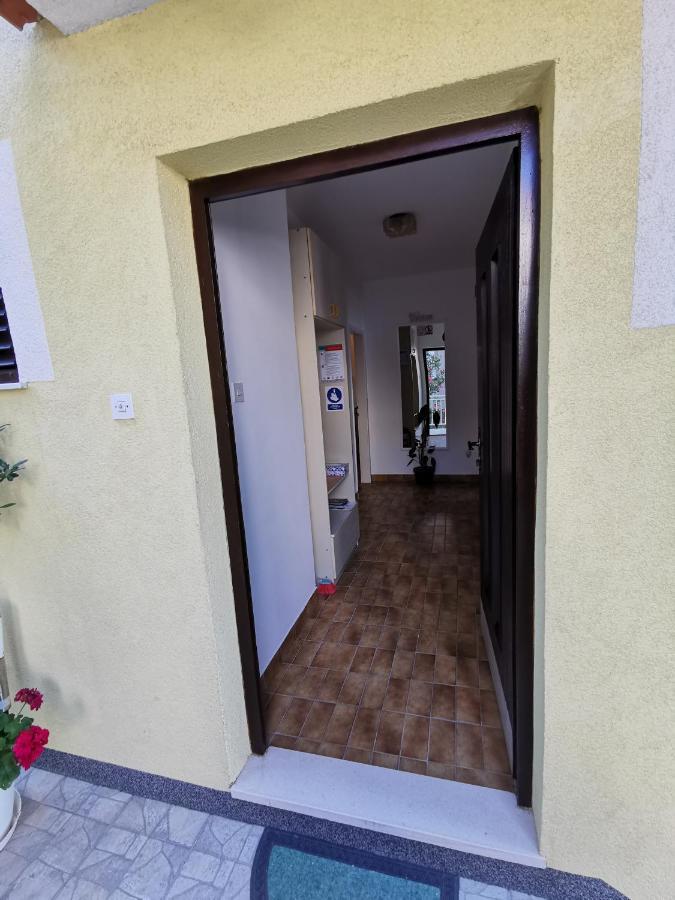 Apartments Ljiljana Клек Екстериор снимка