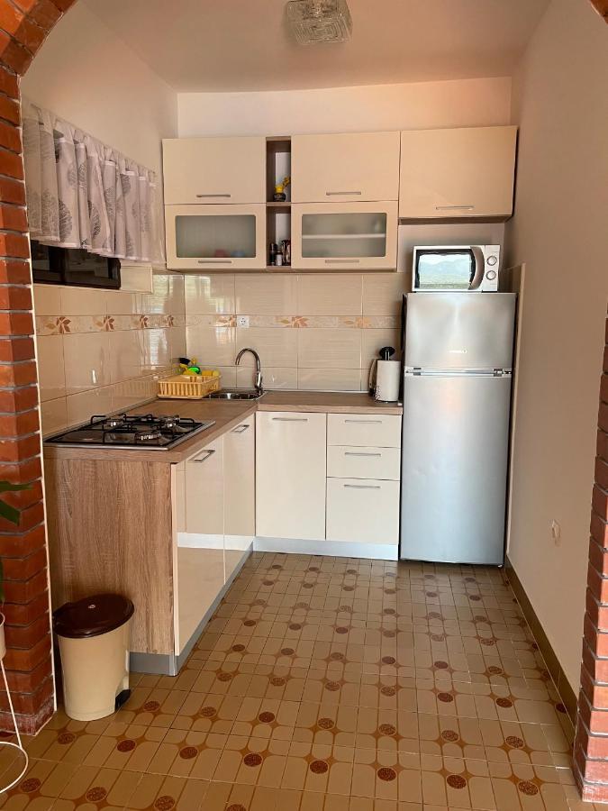 Apartments Ljiljana Клек Екстериор снимка