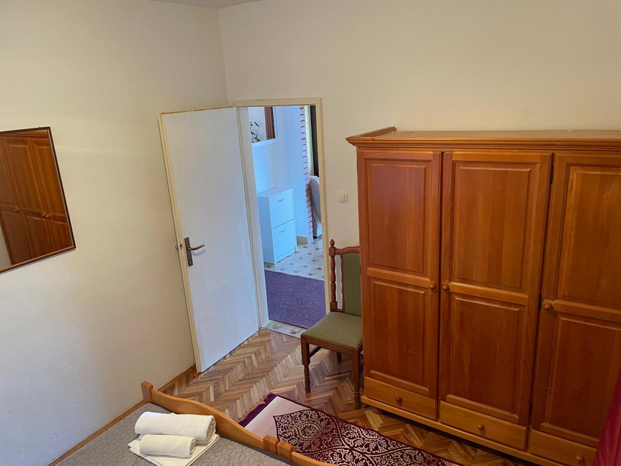 Apartments Ljiljana Клек Екстериор снимка