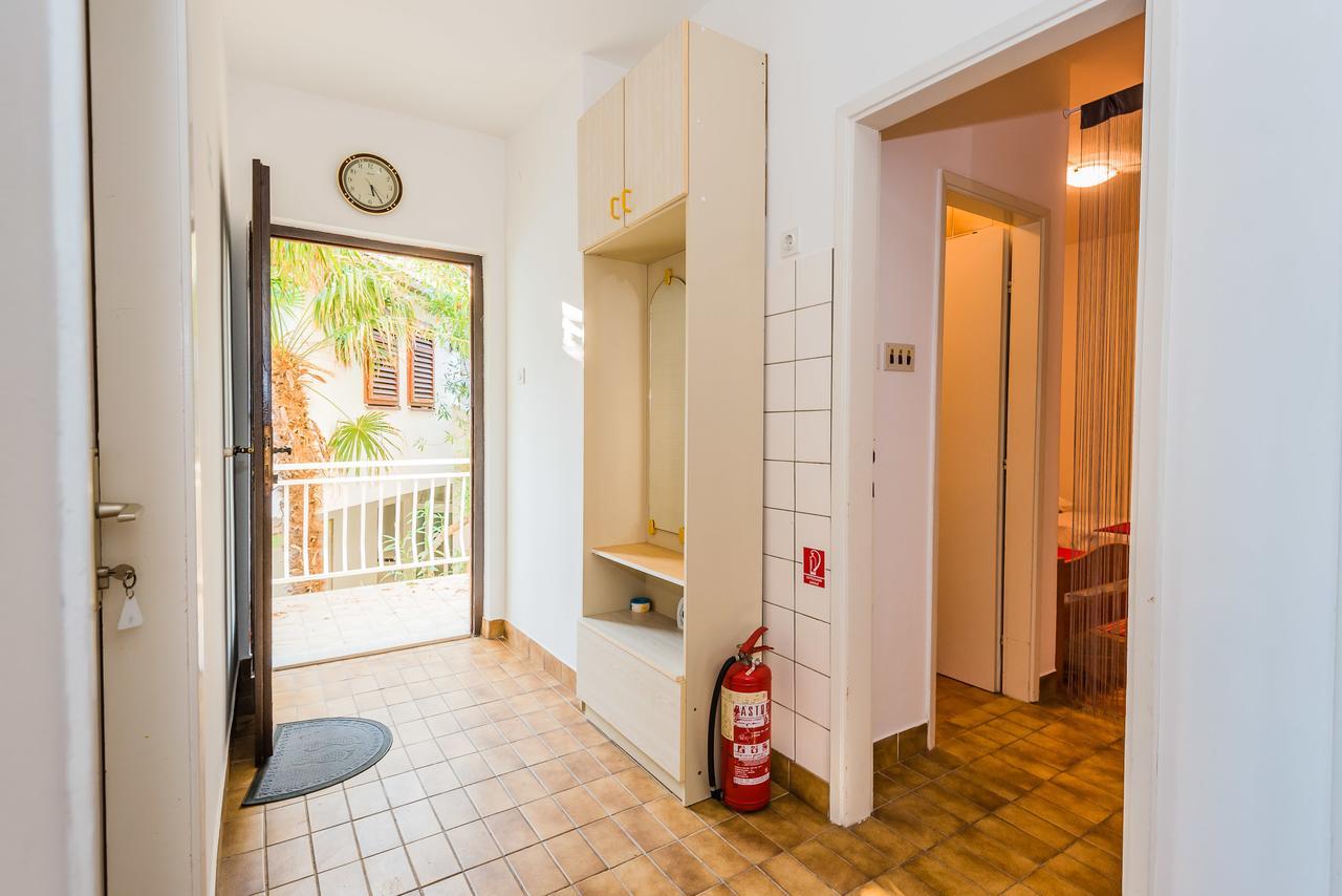 Apartments Ljiljana Клек Екстериор снимка