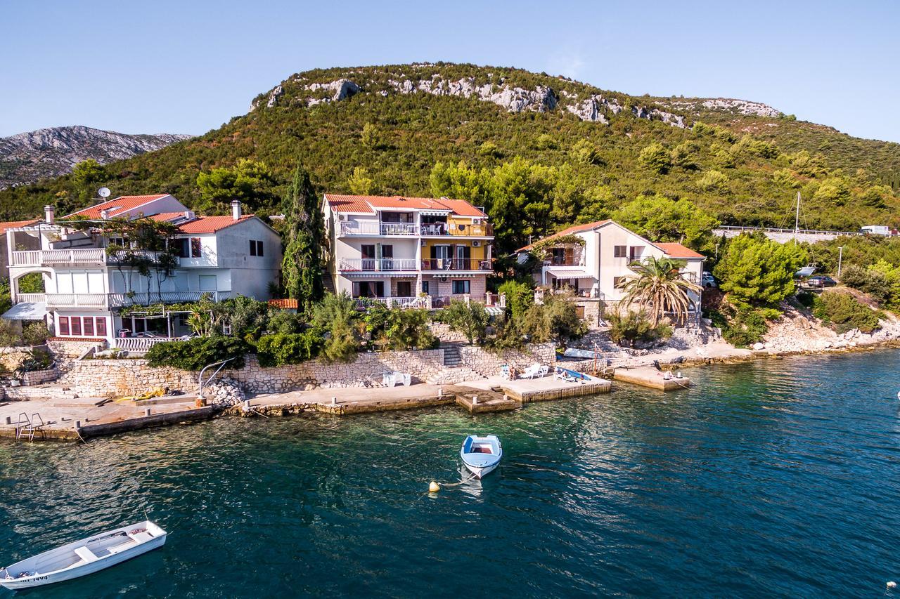 Apartments Ljiljana Клек Екстериор снимка